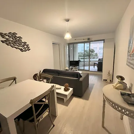 3 Pièces à 100m De La Avec Grande Terrasse Et Wifi – - Fr-1-197-537 Apartamento Les Sables-dʼOlonne