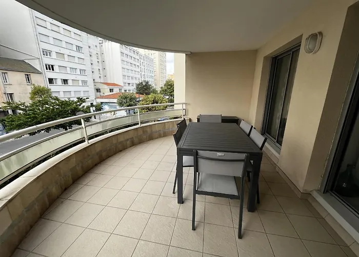 公寓 3 Pieces A 100m De La Avec Grande Terrasse Et Wifi - - Fr-1-197-537 *