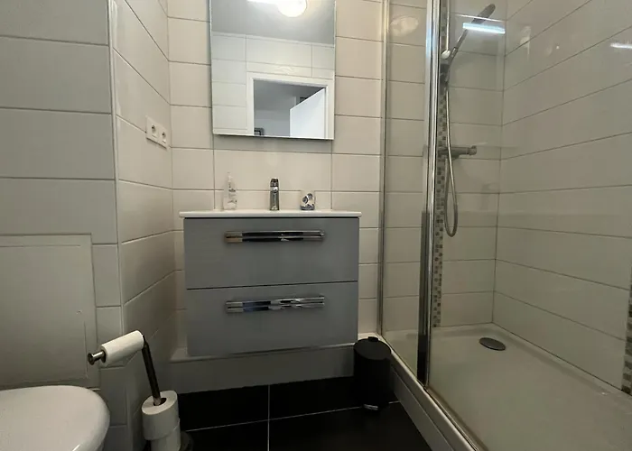 公寓 3 Pieces A 100m De La Avec Grande Terrasse Et Wifi - - Fr-1-197-537 *